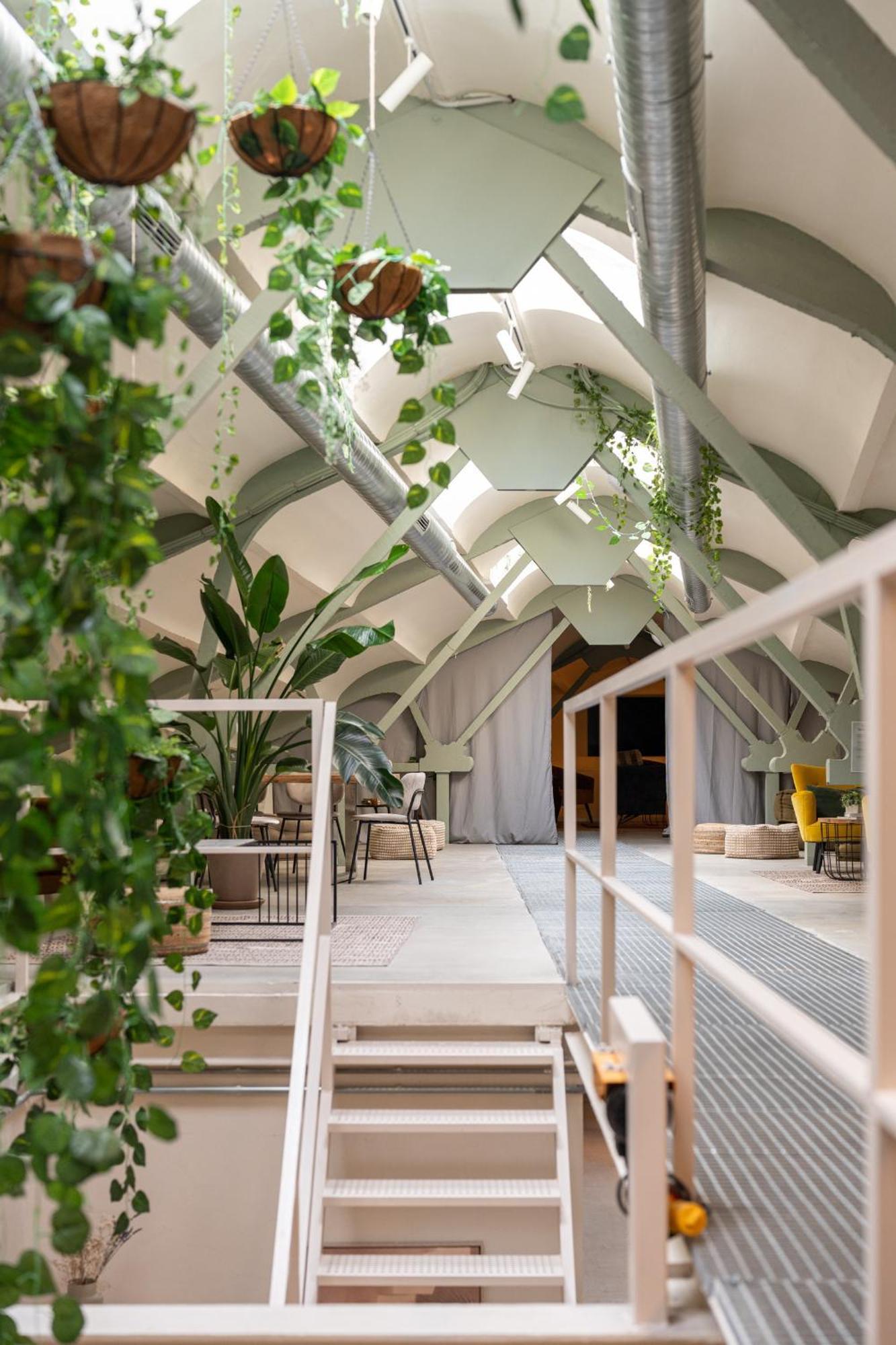 Ola Living Hostal Tetuan Madrid Kültér fotó