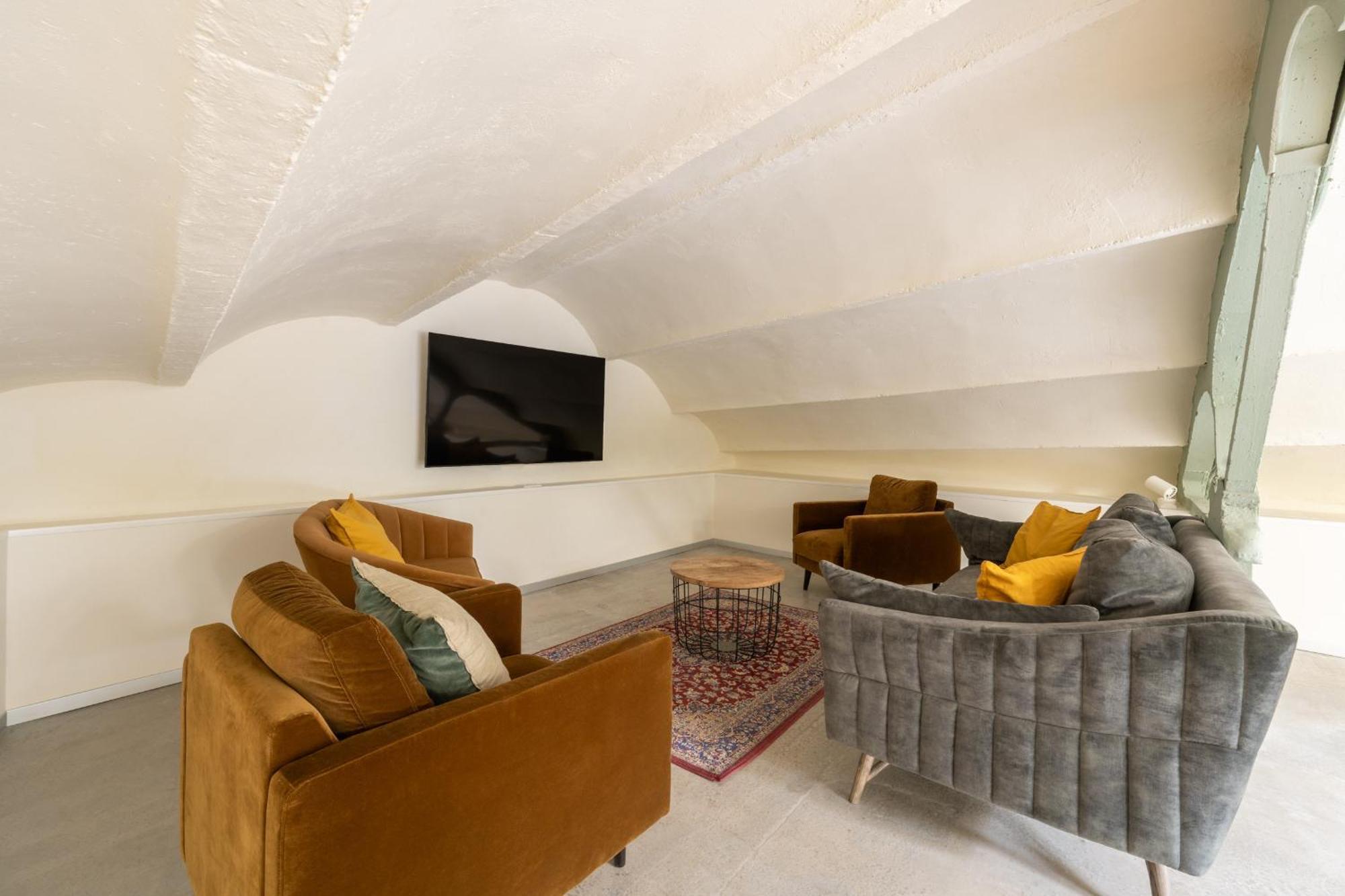 Ola Living Hostal Tetuan Madrid Kültér fotó