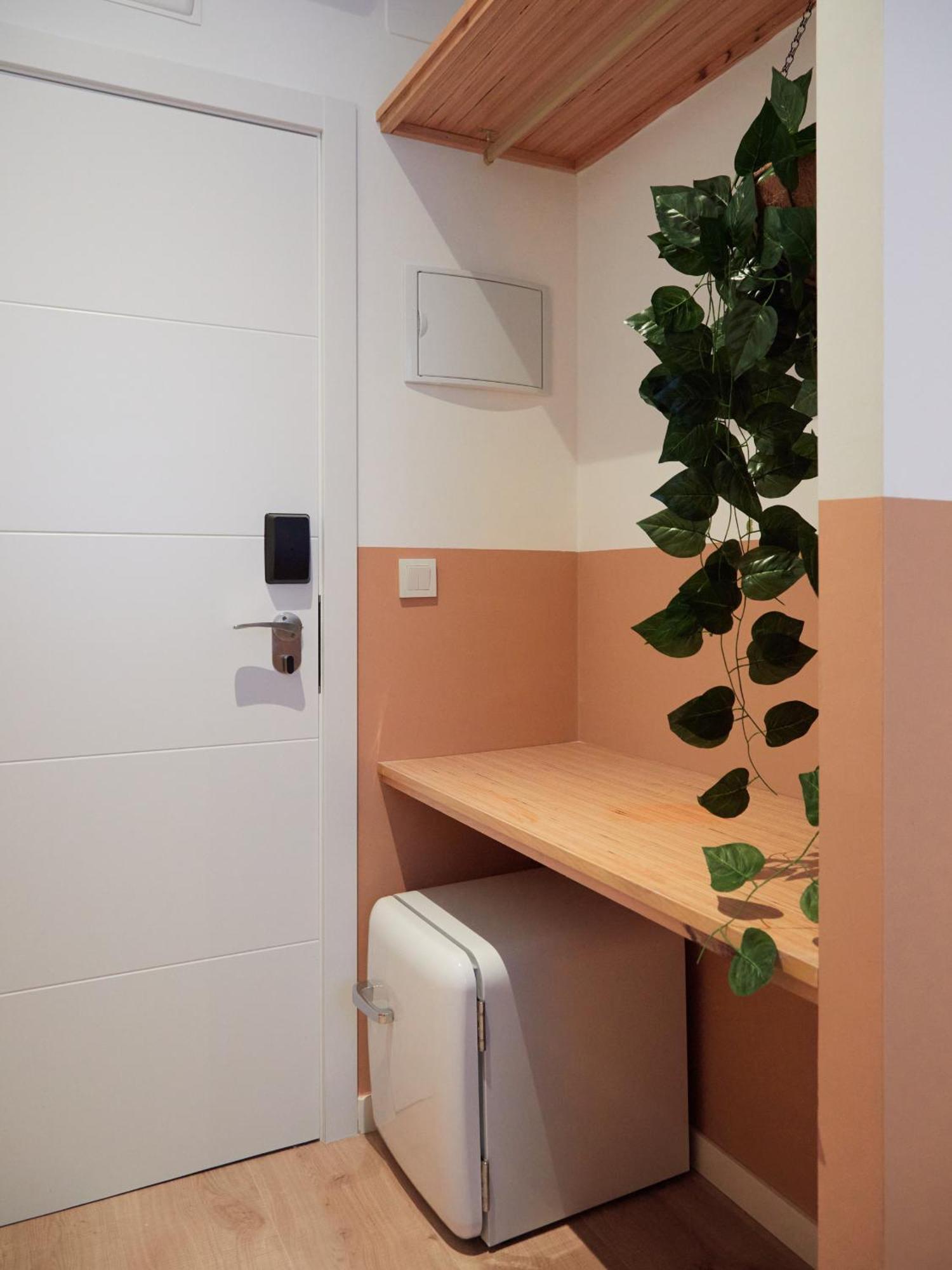 Ola Living Hostal Tetuan Madrid Kültér fotó