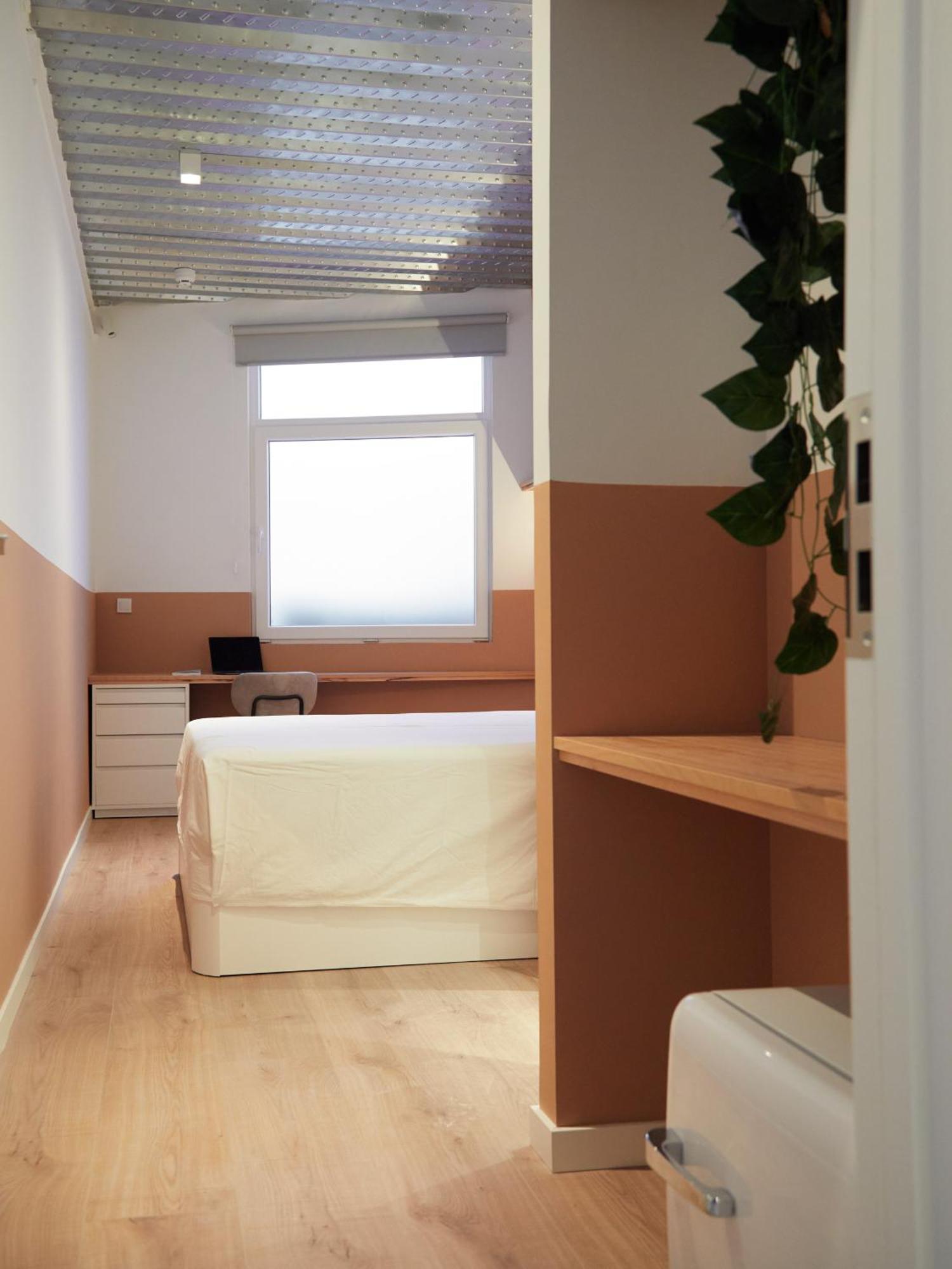 Ola Living Hostal Tetuan Madrid Kültér fotó
