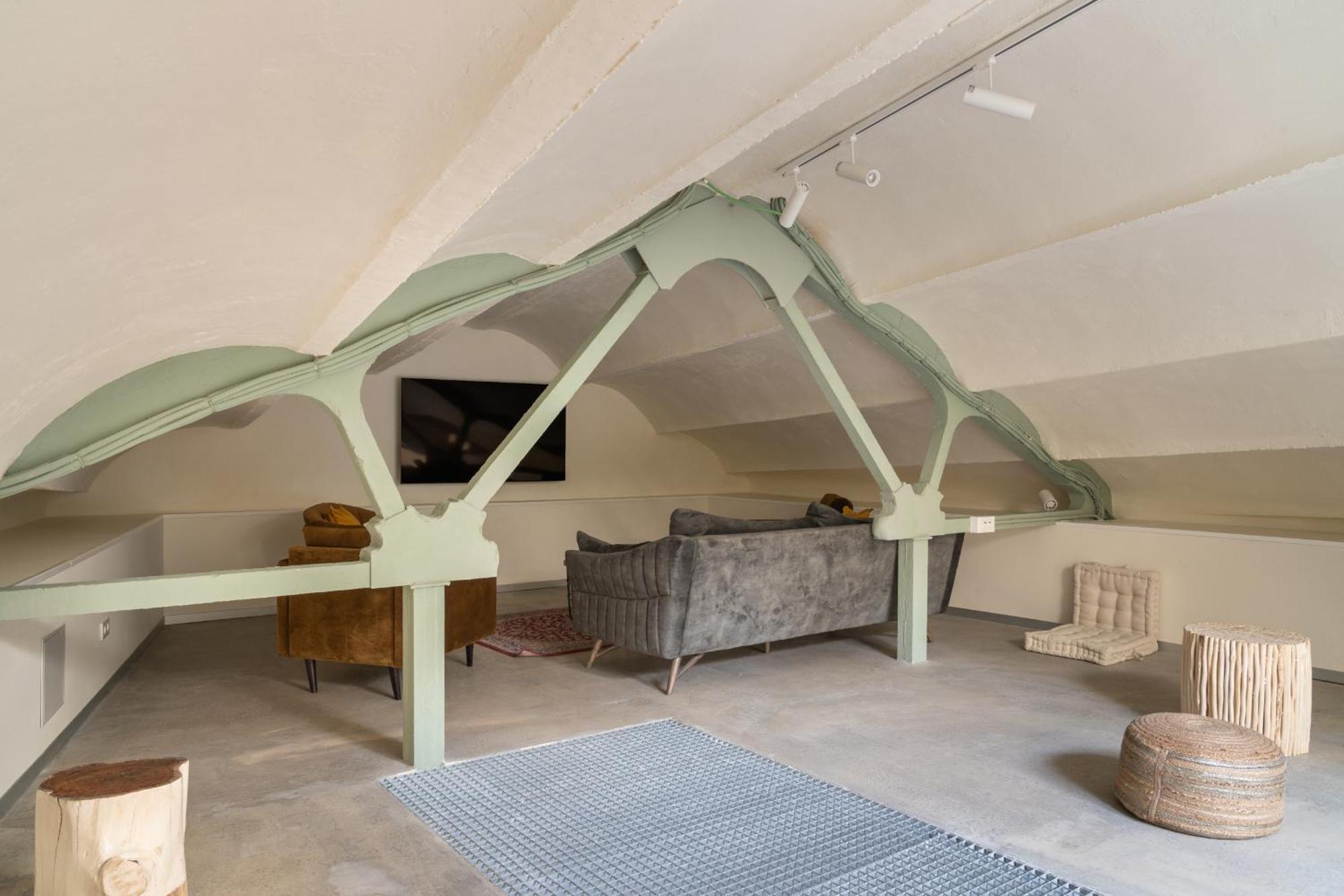 Ola Living Hostal Tetuan Madrid Kültér fotó